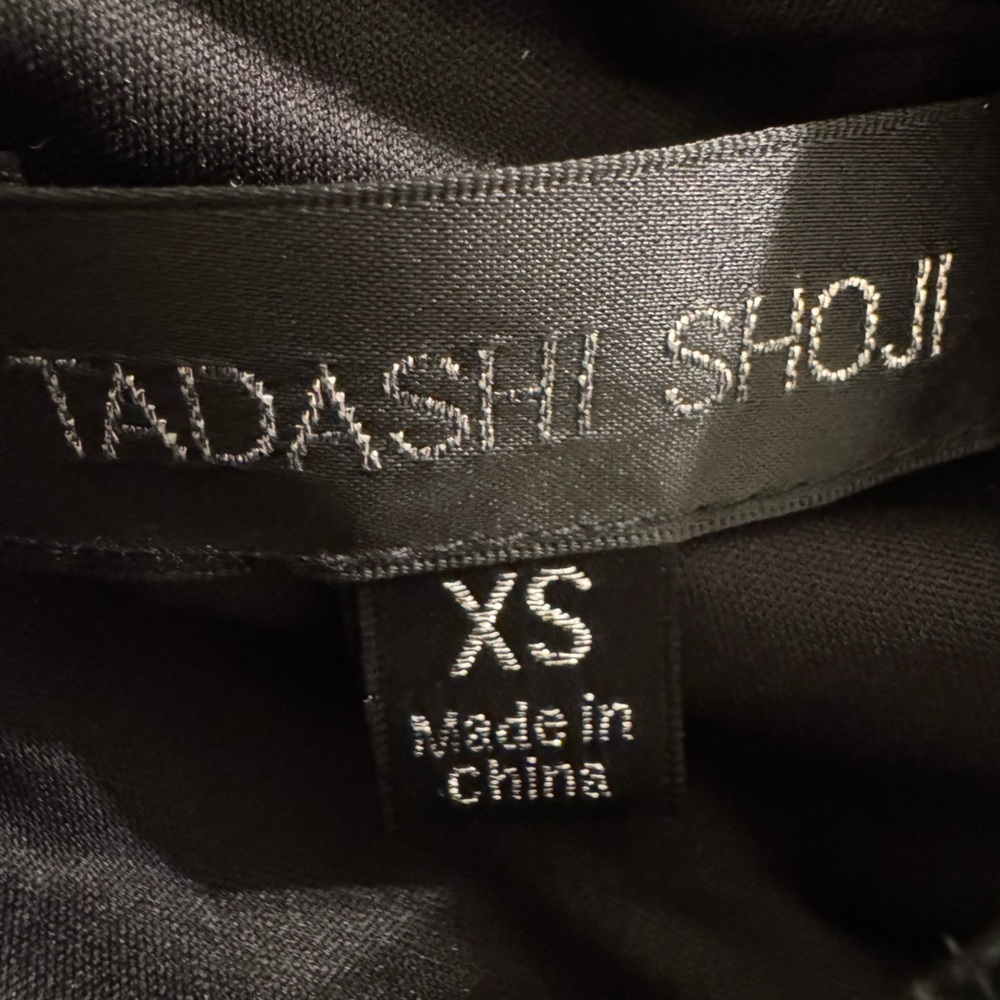Tadashi Shoji
Bow Detail Colorblock Gown - Picture 11 of 11